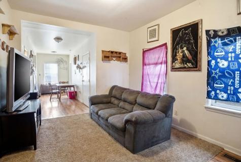 692 4th Street E Saint Paul MN 55106