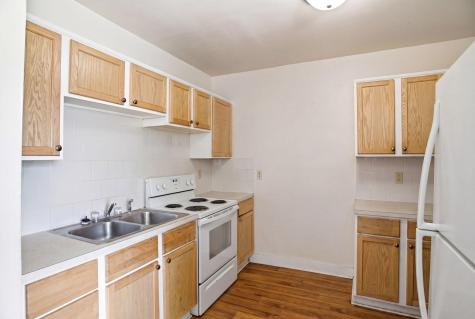 692 4th Street E Saint Paul MN 55106