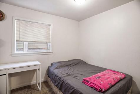 692 4th Street E Saint Paul MN 55106