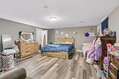 935 Iglehart Avenue Saint Paul MN 55104