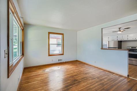 4037 37th Avenue N Robbinsdale MN 55422