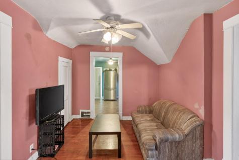 790 Geranium Avenue E Saint Paul MN 55106