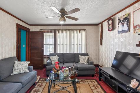 790 Geranium Avenue E Saint Paul MN 55106