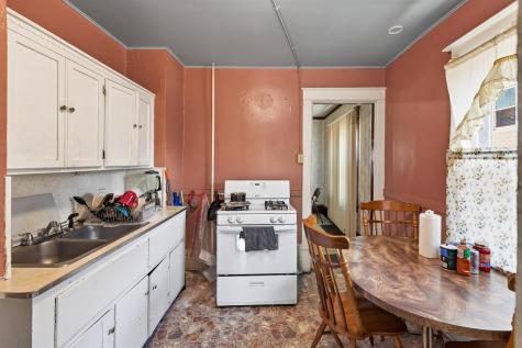 790 Geranium Avenue E Saint Paul MN 55106