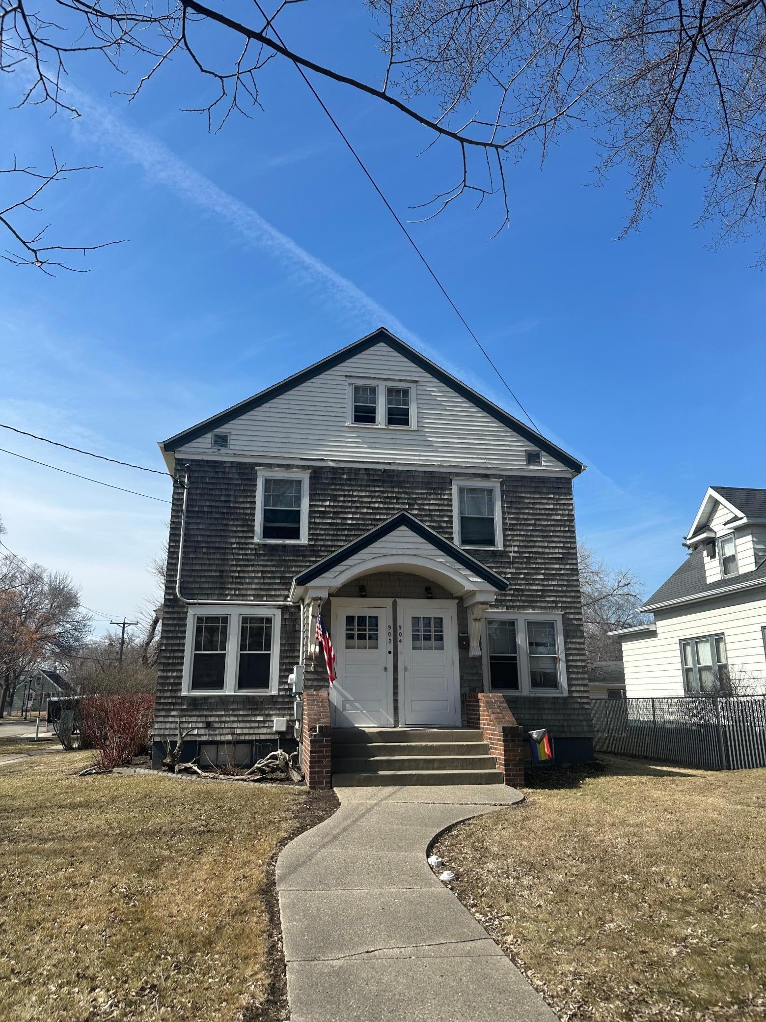 902-904 N 1st Street North Street N Fargo ND 58102