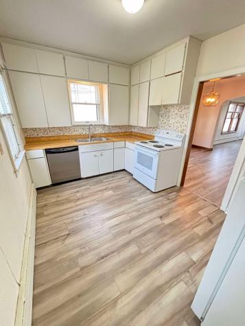 902-904 N 1st Street North Street N Fargo ND 58102