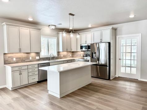 102 E Memory Lane Tyler MN 56178
