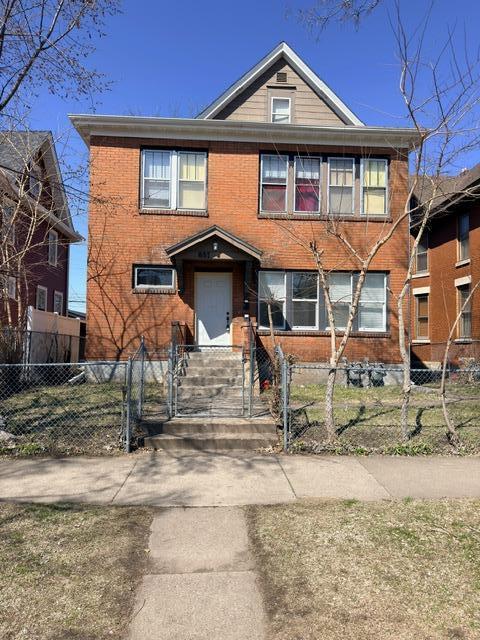 687 Aurora Avenue Saint Paul MN 55104