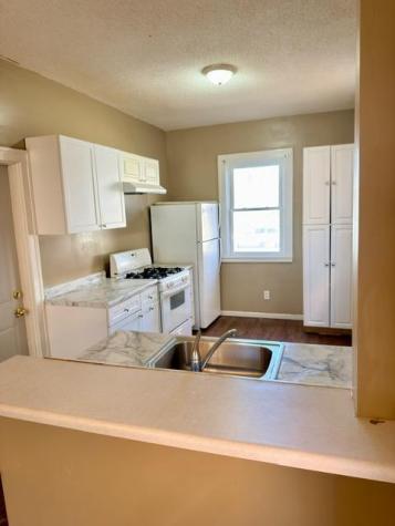 687 Aurora Avenue Saint Paul MN 55104