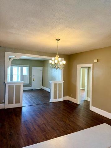 687 Aurora Avenue Saint Paul MN 55104