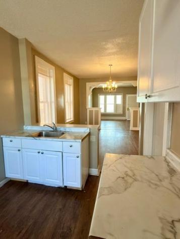 687 Aurora Avenue Saint Paul MN 55104