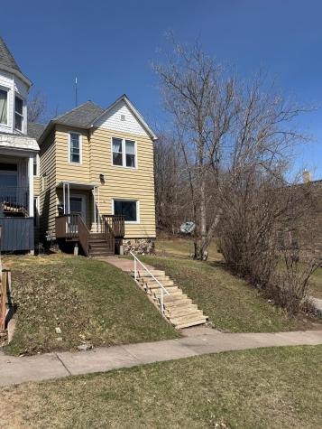 525 W 4th Street Duluth MN 55806