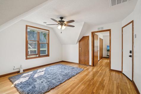 587 Cook Avenue E Saint Paul MN 55130