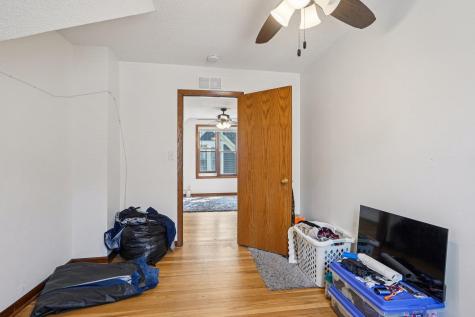 587 Cook Avenue E Saint Paul MN 55130