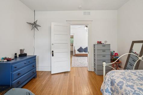 587 Cook Avenue E Saint Paul MN 55130