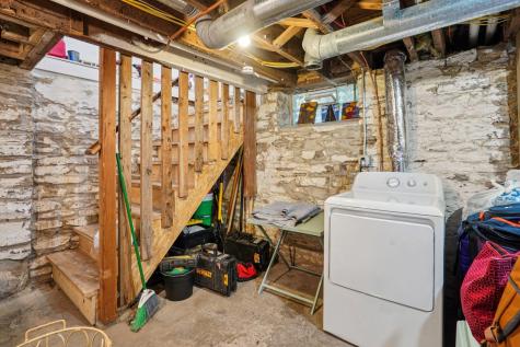 587 Cook Avenue E Saint Paul MN 55130