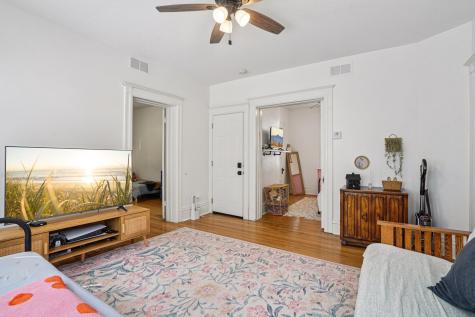 587 Cook Avenue E Saint Paul MN 55130
