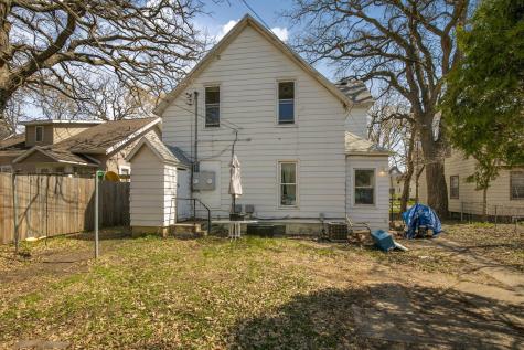 215 3rd Avenue NE Saint Cloud MN 56304