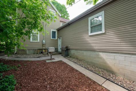 112 S 5th Street Mankato MN 56001