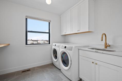 1820 Mckinley Street NE Minneapolis MN 55418