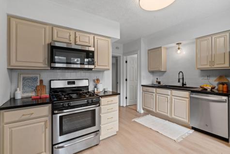 385 - 387 Stryker Avenue West Saint Paul MN 55107