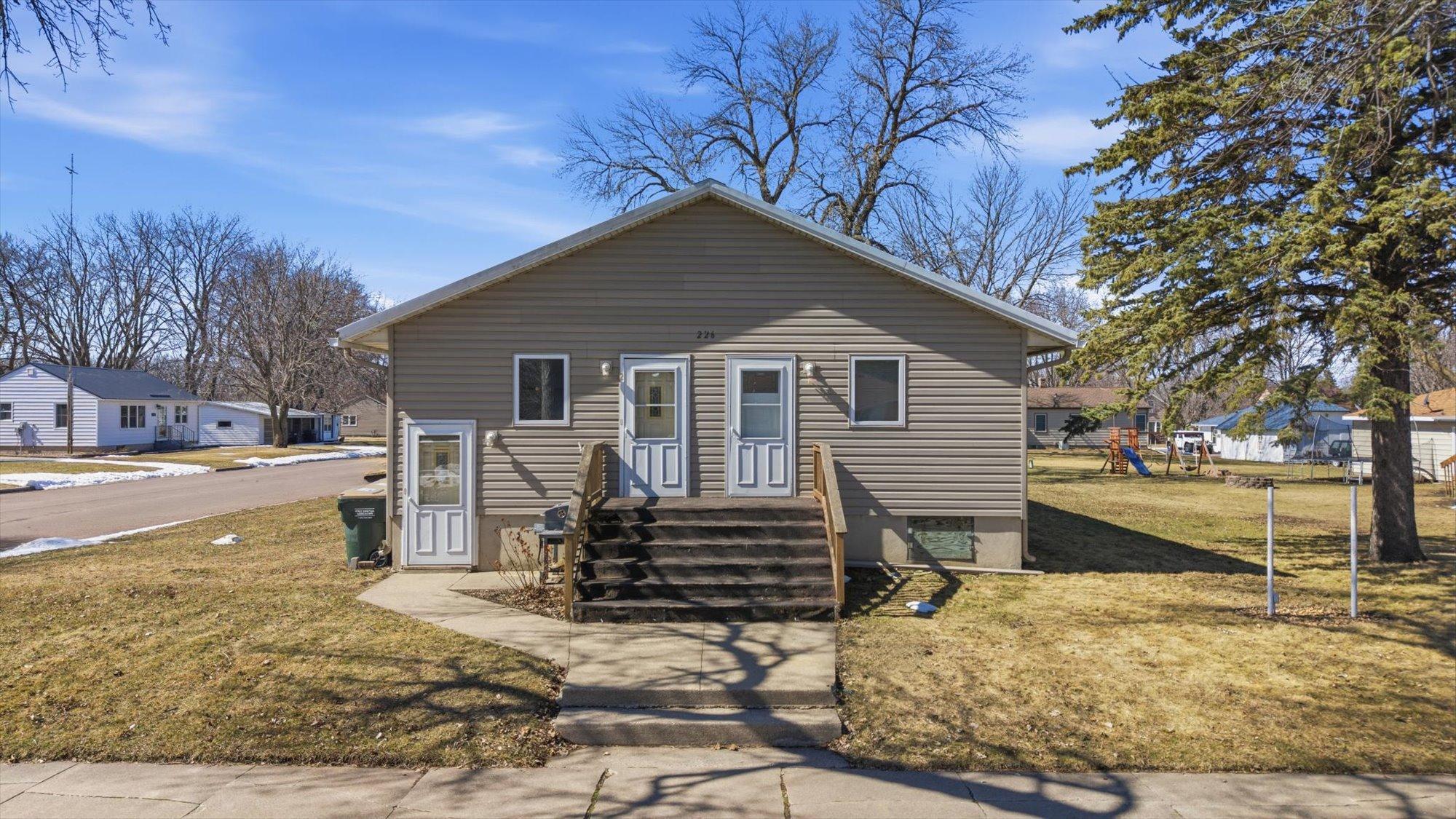 226 3rd Avenue S Brownton MN 55312