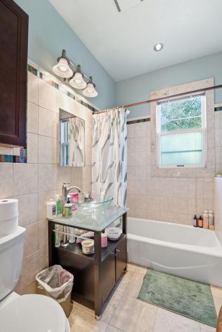2444 1st Avenue S Minneapolis MN 55404