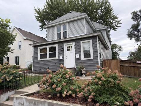 615 Taylor Street NE Minneapolis MN 55413
