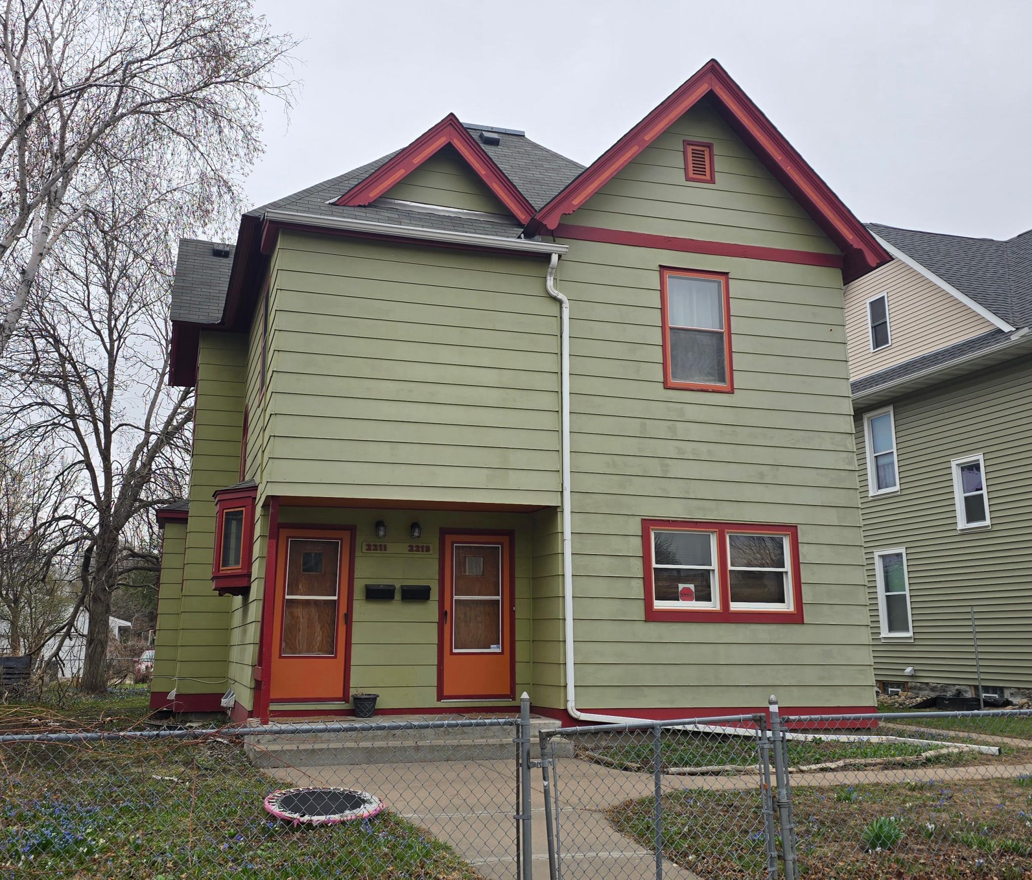 2211 10th Avenue S Minneapolis MN 55404