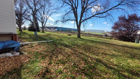 914-916 32nd Street N Fargo ND 58102