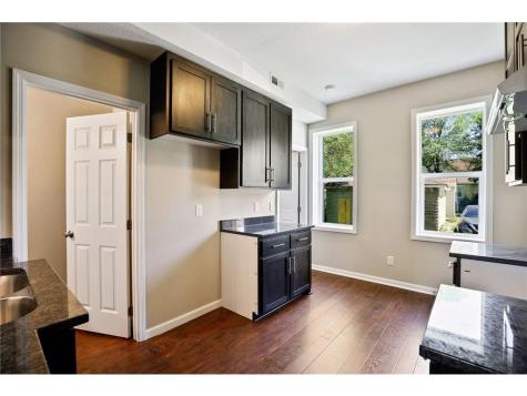 2050 W Broadway Avenue Minneapolis MN 55411