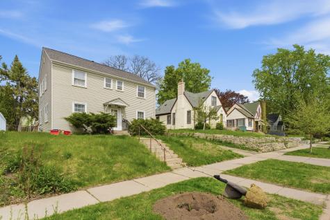 1545 Laurel Avenue Saint Paul MN 55104