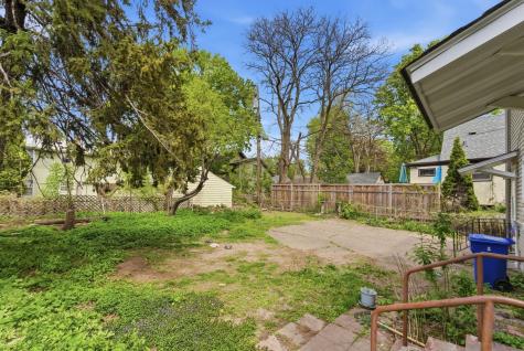 1545 Laurel Avenue Saint Paul MN 55104