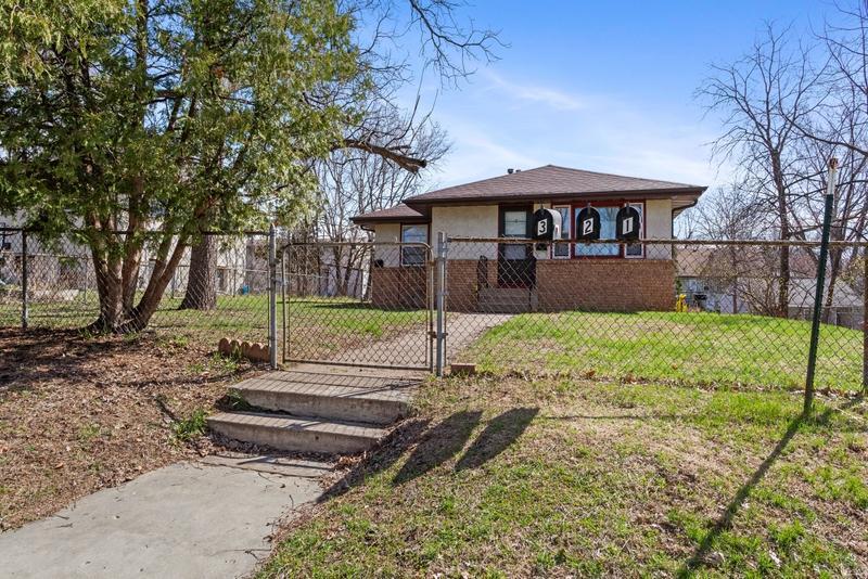 5347 4th Street NE Fridley MN 55421