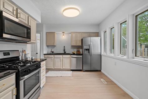 385 - 387 Stryker Avenue West Saint Paul MN 55107