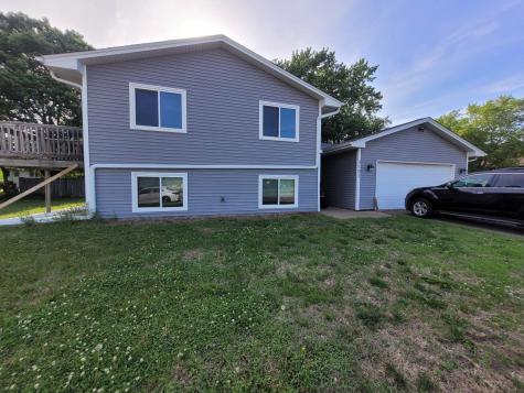 3101 81st Avenue N Brooklyn Park MN 55443