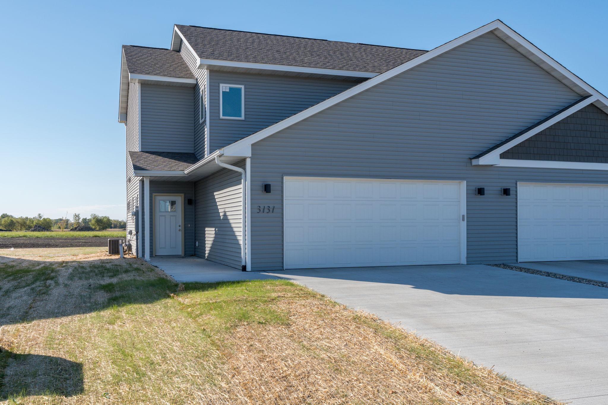 3129 & 3131 Noble Drive Mankato MN 56001