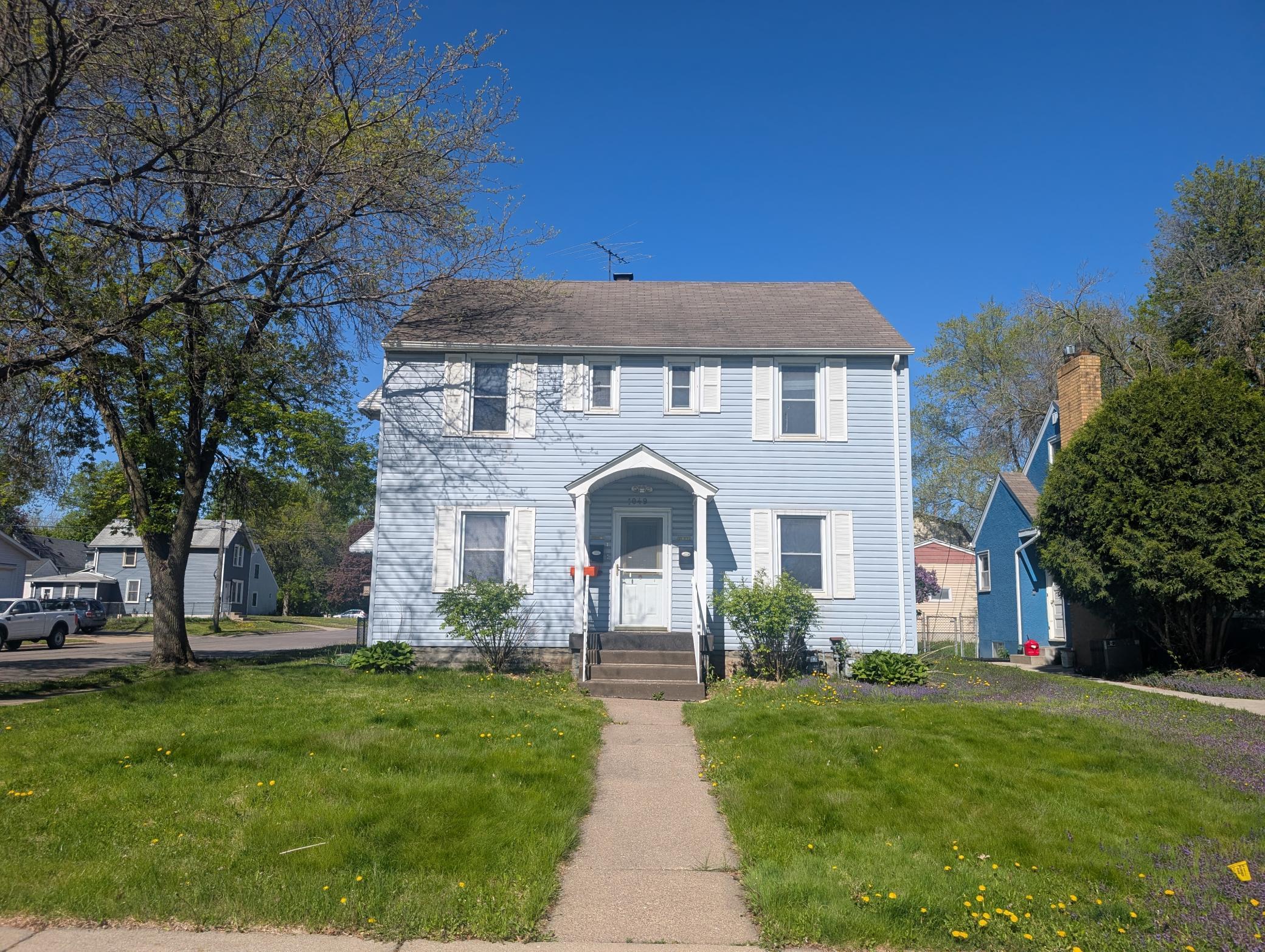 1049 Gorman Avenue West Saint Paul MN 55118