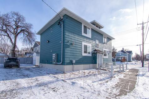 120 University Drive S Fargo ND 58103