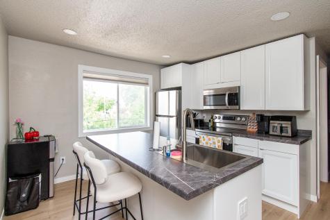 120 University Drive S Fargo ND 58103