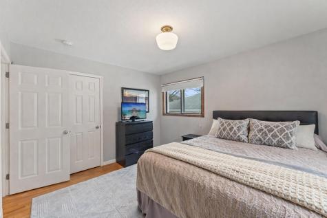 5725 Xerxes Avenue S Minneapolis MN 55410