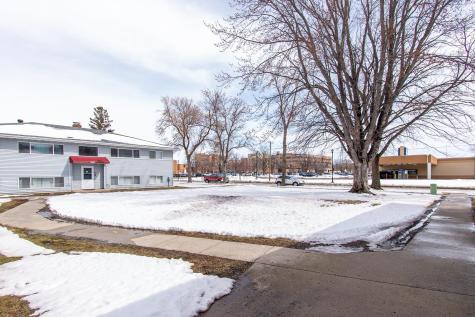 1813 13 1/2 Street S Fargo ND 58103