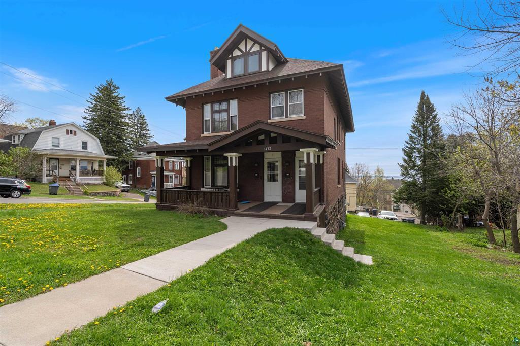 1432 E 4th Street Duluth MN 55805