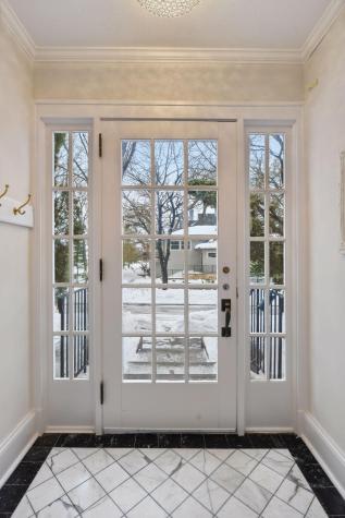 1820 Girard Avenue S Minneapolis MN 55403