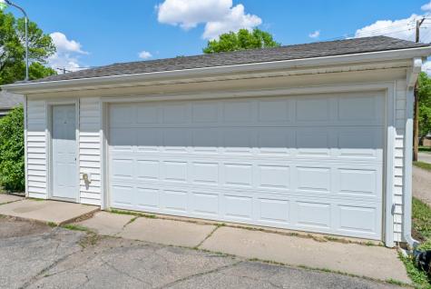 820 N 6th Street Montevideo MN 56265