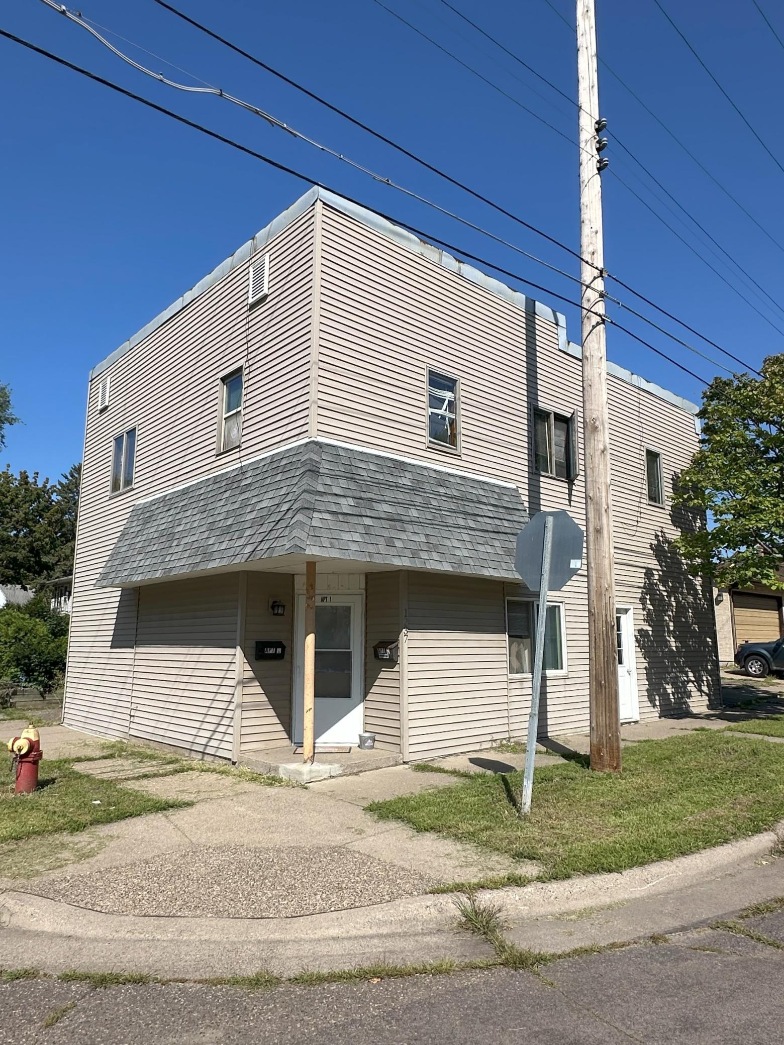 1237 5th Street E Saint Paul MN 55106