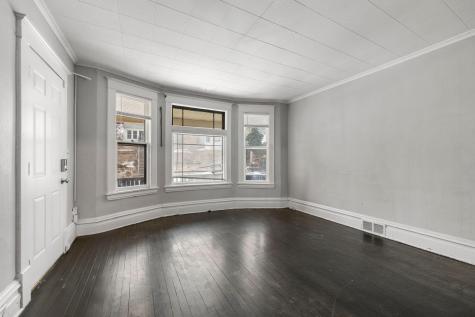 680 Lawson Avenue E Saint Paul MN 55106