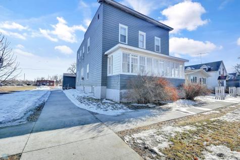 205 3rd Avenue SE Valley City ND 58072