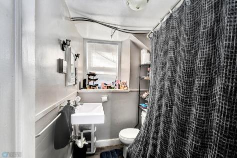 205 3rd Avenue SE Valley City ND 58072