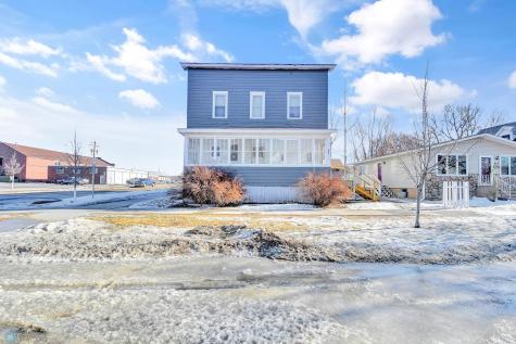 205 3rd Avenue SE Valley City ND 58072